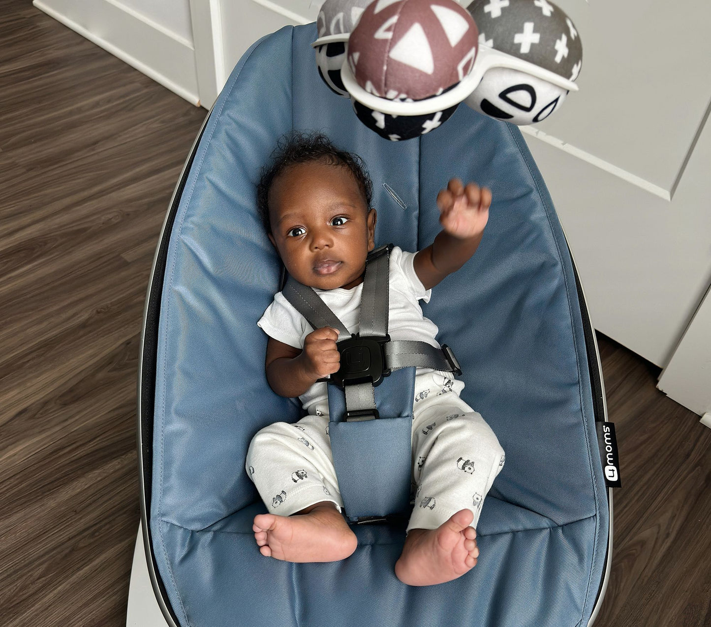 4moms mamaRoo® multi-motion baby swing™