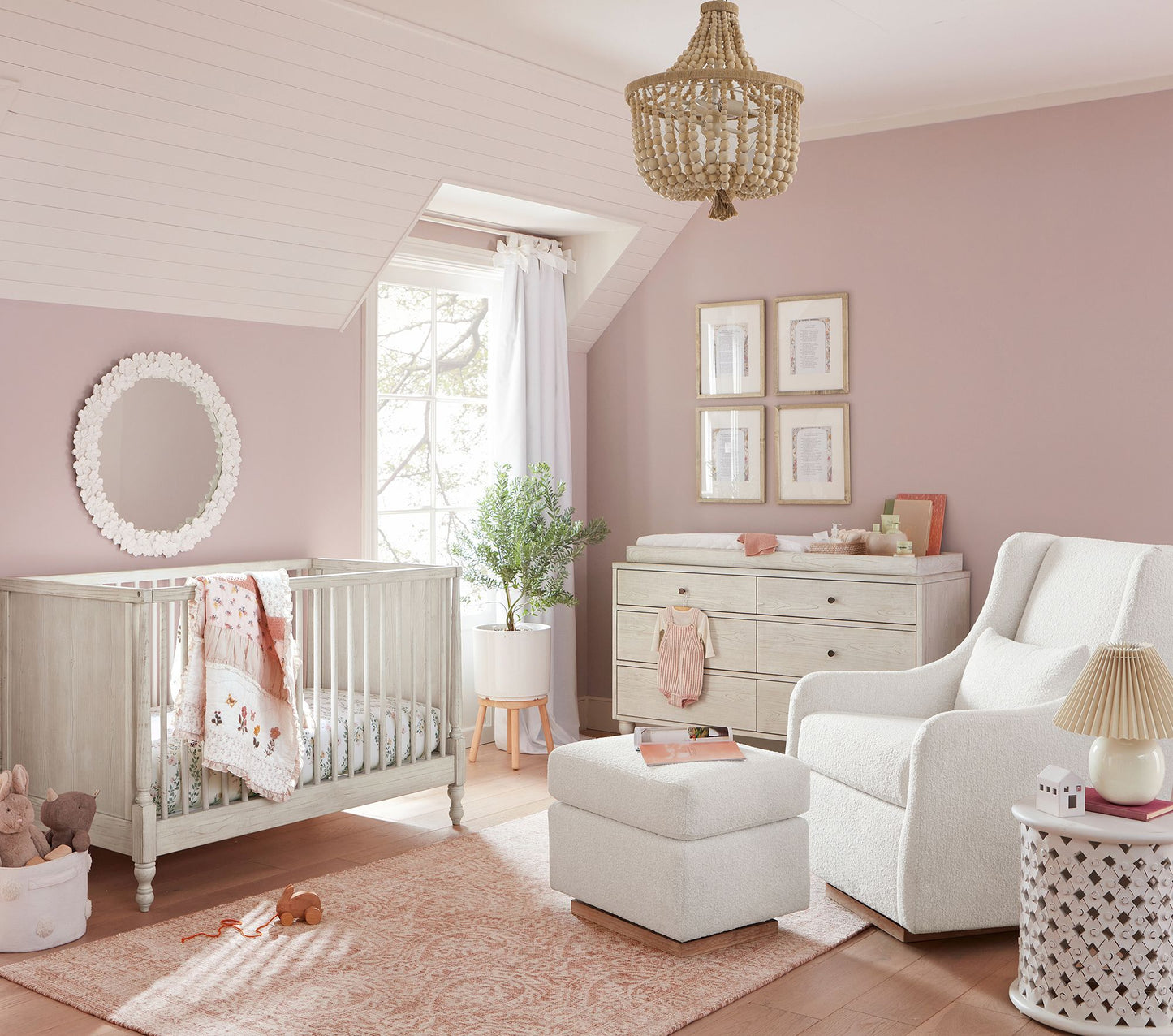 Blush Hydrangea Round Mirror (28")