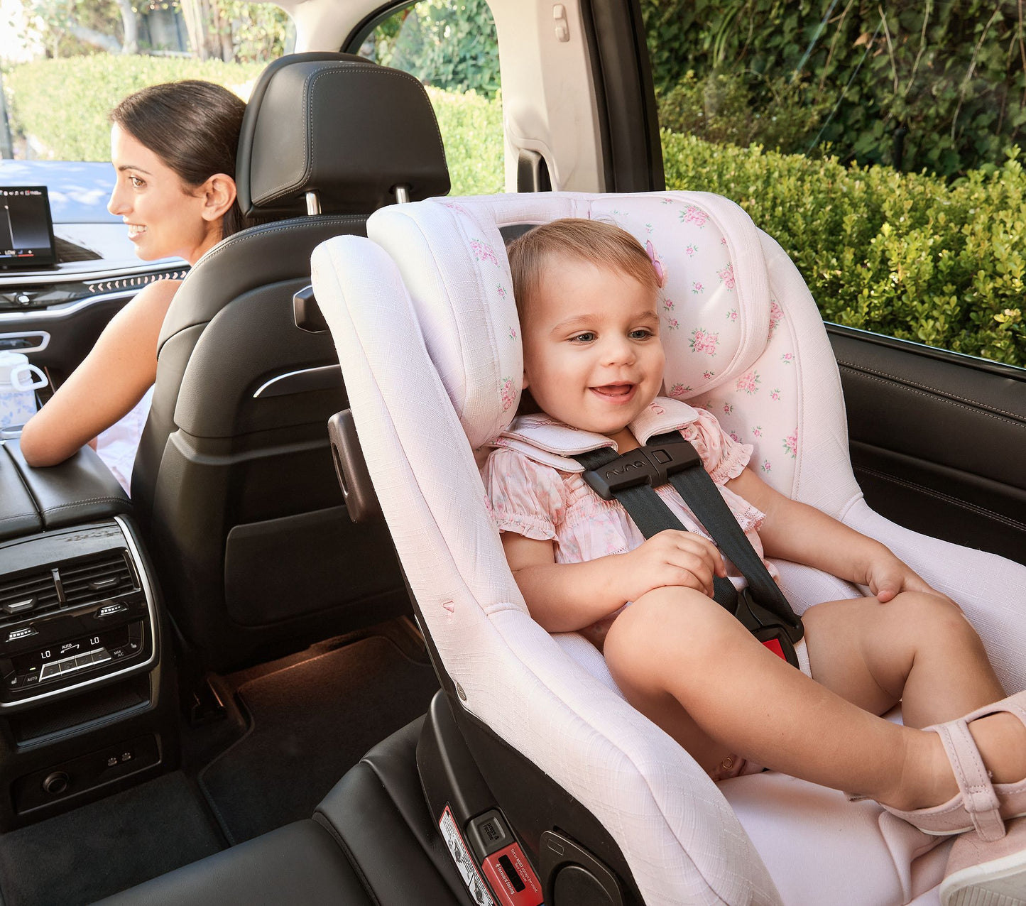 Nuna RAVA™ Next Convertible Car Seat