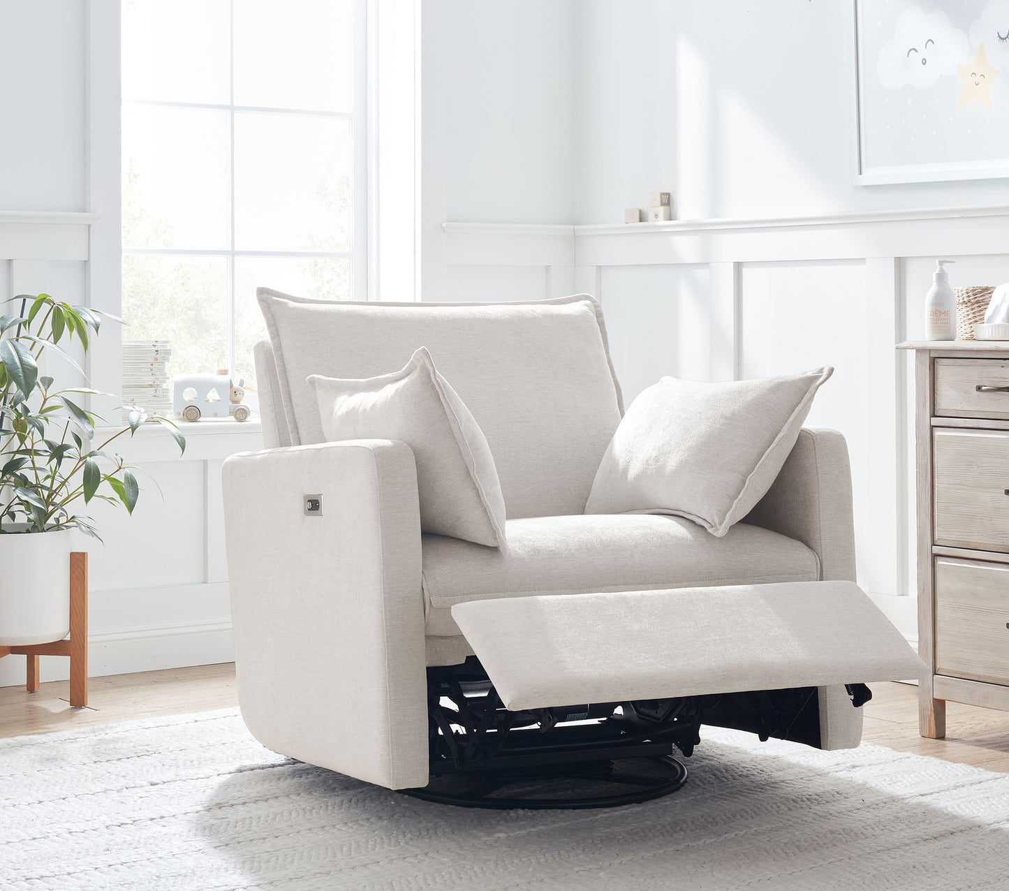 Paxton Pillow Manual & Power Swivel Recliner